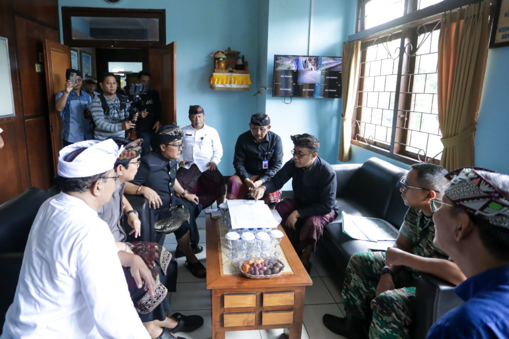 Pantau Lokasi IPA PDAM Belusung Terkait Hibah Aset Daerah